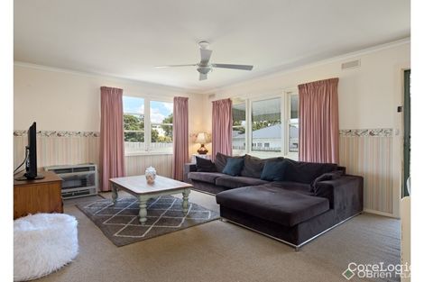 Property photo of 2/12 Hearn Street Drouin VIC 3818