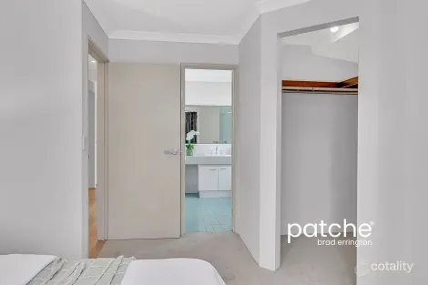 Property photo of 32 Kangaroo Entrance Stratton WA 6056