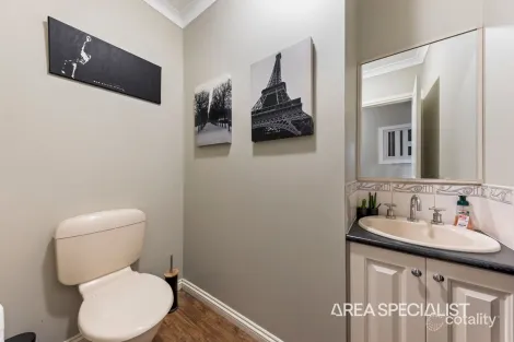 Property photo of 26 Petrel Close Blind Bight VIC 3980