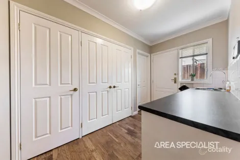 Property photo of 26 Petrel Close Blind Bight VIC 3980