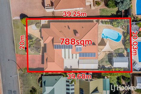 3 Albatross Cl, Halls Head, WA 6210