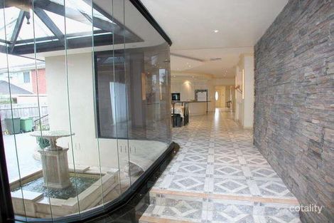 42 Aberdeen Ave, Greenvale, VIC 3059