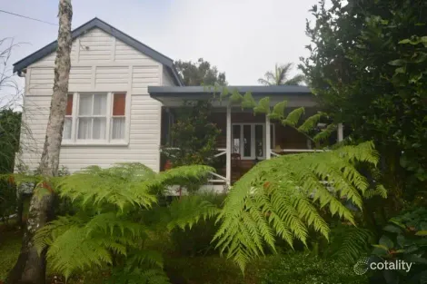 11 Oak St, Millaa Millaa, QLD 4886