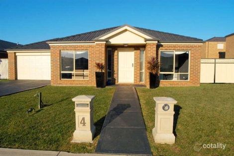 4 Fernhill Ave, Cranbourne, VIC 3977