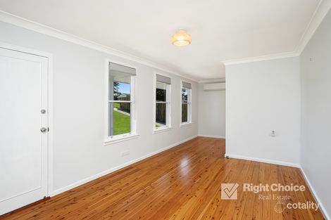 Property photo of 11 Inglebar Crescent Koonawarra NSW 2530
