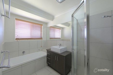 Property photo of 10 Sanctuary Drive Ashfield QLD 4670