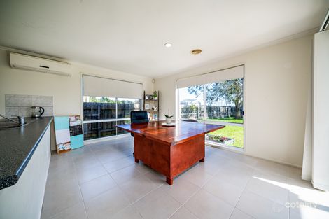 Property photo of 94 Harold Keys Drive Narre Warren South VIC 3805