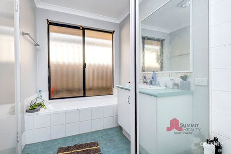Property photo of 9 Jull Way Dalyellup WA 6230