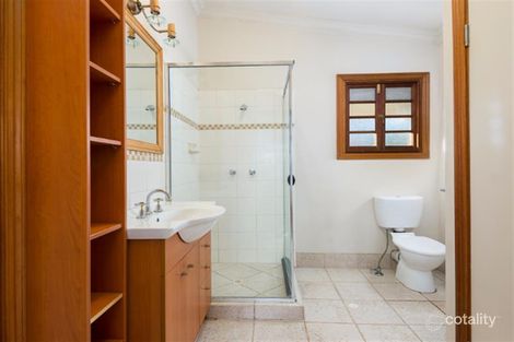 2/58 Baron St, Greenslopes, QLD 4120