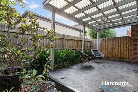 15 Mccrae St, Reservoir, VIC 3073