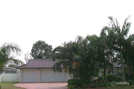 17 Christine Ave, Torquay, QLD 4655