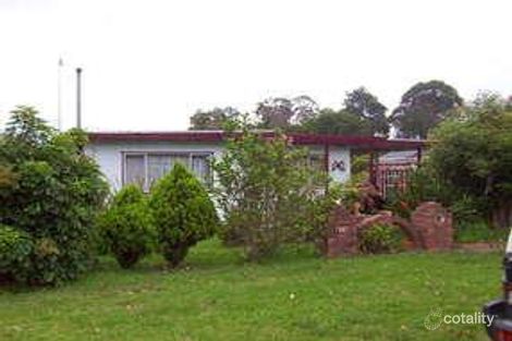 17 Edwards Ave, Bomaderry, NSW 2541