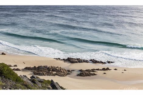 Property photo of 6 Wardanup Crescent Yallingup WA 6282