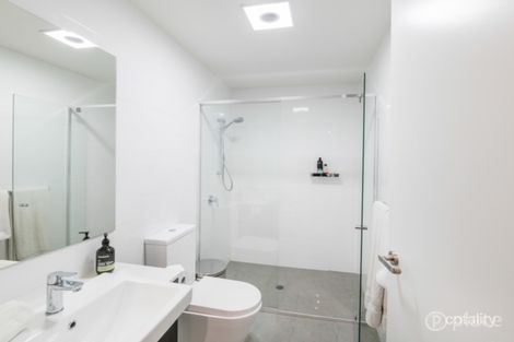 Property photo of 304/38 Latimer Street Holland Park QLD 4121