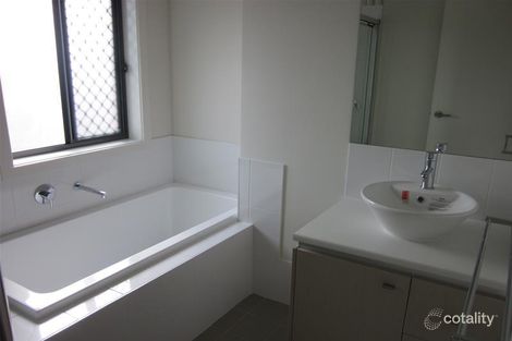 Property photo of 35 Ironbark Drive Fern Bay NSW 2295