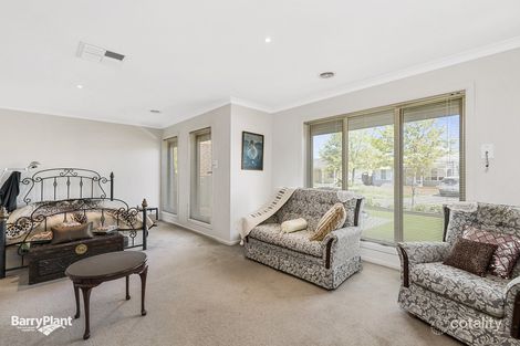 Property photo of 14 Emily Crescent Point Cook VIC 3030