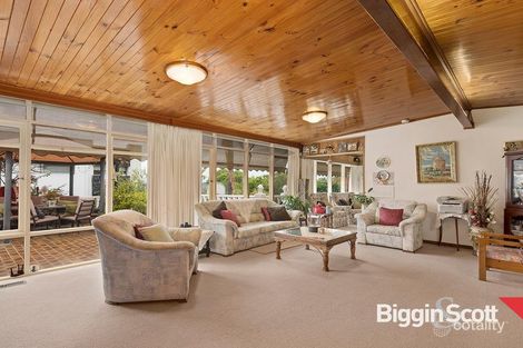 Property photo of 5 Benambra Drive Templestowe Lower VIC 3107