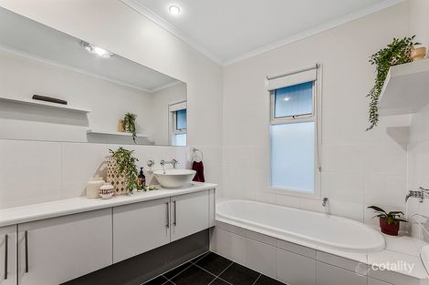 Property photo of 10 Creekview Drive Mawson Lakes SA 5095