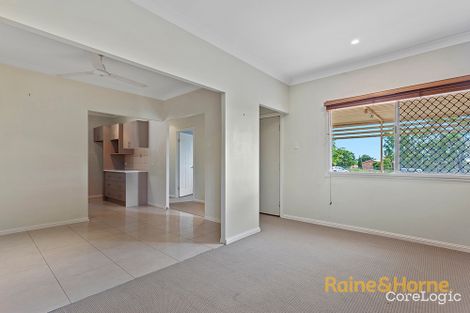 Property photo of 2 Underwood Crescent Harristown QLD 4350