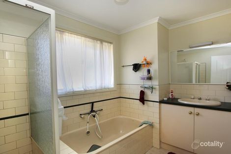 Property photo of 1/37 Bourke Crescent Hoppers Crossing VIC 3029