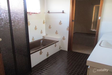 Property photo of 18 Joyce Avenue Paringa SA 5340