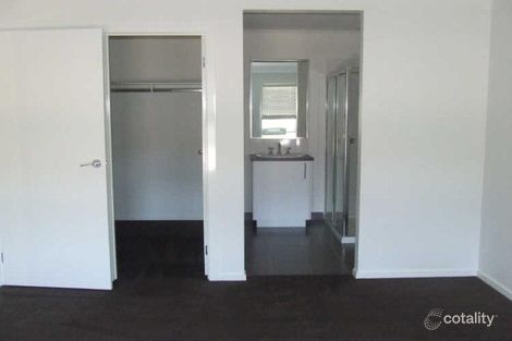 Property photo of 7 Killarney Crescent Pakenham VIC 3810