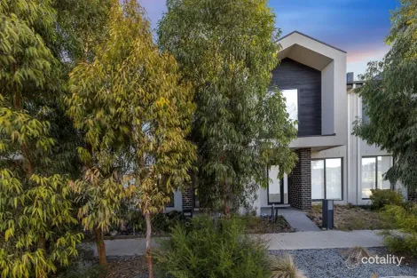 10 Bonsallo Walk, Tarneit, VIC 3029