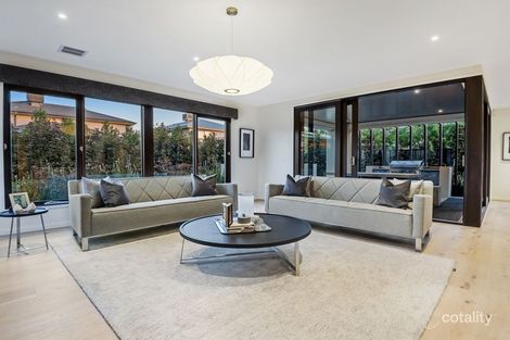 Property photo of 8 Montreal Circuit Craigieburn VIC 3064