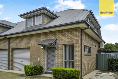 Property photo of 4/90-92 Irwin Street Werrington NSW 2747