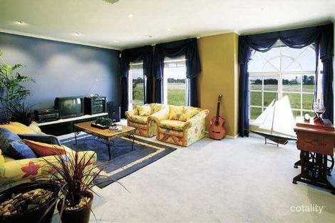 2 Sovereign Cl, Patterson Lakes, VIC 3197