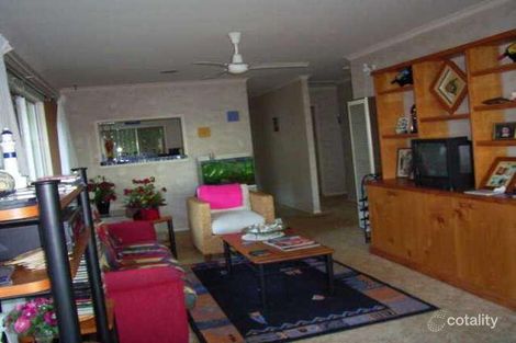 Property photo of 11 Beach Road Deception Bay QLD 4508