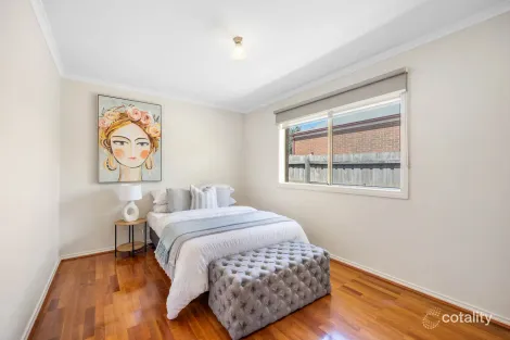 Property photo of 25 Dalray Crescent New Gisborne VIC 3438