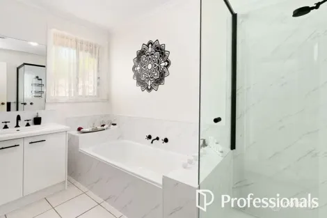Property photo of 77 Ormonde Road Ferntree Gully VIC 3156