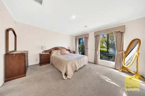 Property photo of 24 Mockridge Avenue Burnside VIC 3023