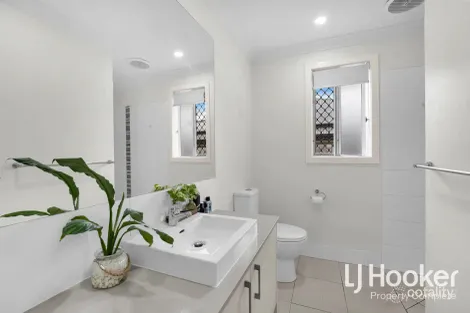 Property photo of 37 Highlands Street Yarrabilba QLD 4207