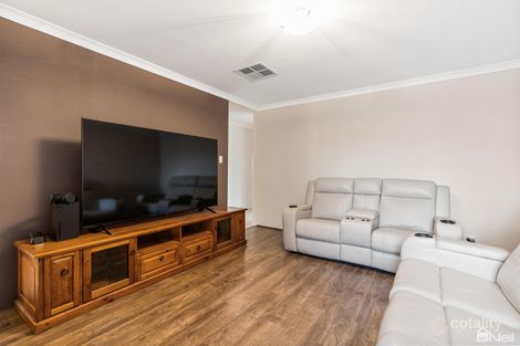Property photo of 30 Calneggia Drive Byford WA 6122