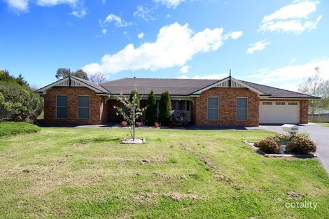 18 Vincent Cres, Kelso, NSW 2795