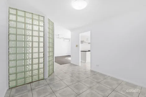 Property photo of 2/6 Shirley Street Indooroopilly QLD 4068