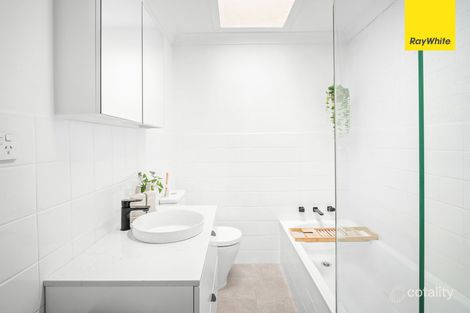 Property photo of 3/4-10 Quarry Road Dundas Valley NSW 2117