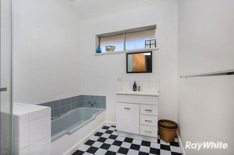 Property photo of 108 St Aidans Road Kennington VIC 3550