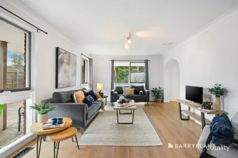Property photo of 44 Folkstone Crescent Ferntree Gully VIC 3156