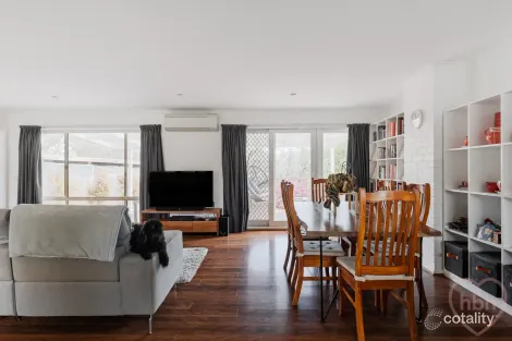 Property photo of 113 Maitland Street Hackett ACT 2602
