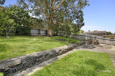 Property photo of 18 Gloria Crescent Lake Heights NSW 2502