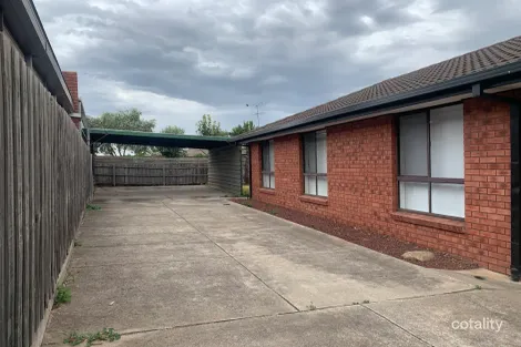 Property photo of 37 Pinnaroo Circuit Meadow Heights VIC 3048