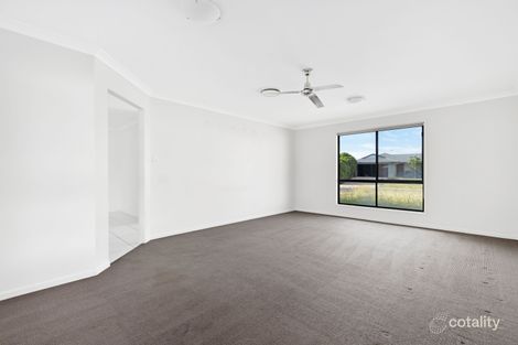 Property photo of 7 Eagle Street Emerald QLD 4720