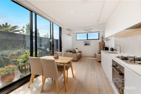 Property photo of 202/76 Barkly Street St Kilda VIC 3182