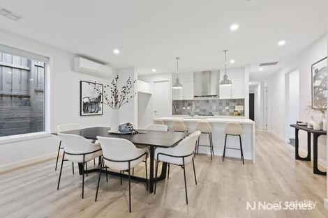Property photo of 3 Outlook Drive Chirnside Park VIC 3116