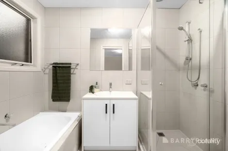 Property photo of 2/6 Edward Court Croydon VIC 3136