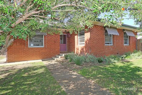 Property photo of 35 Bluett Crescent Turvey Park NSW 2650