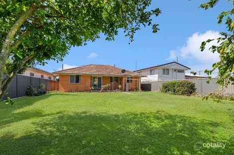 Property photo of 3 Hibiscus Avenue Redcliffe QLD 4020